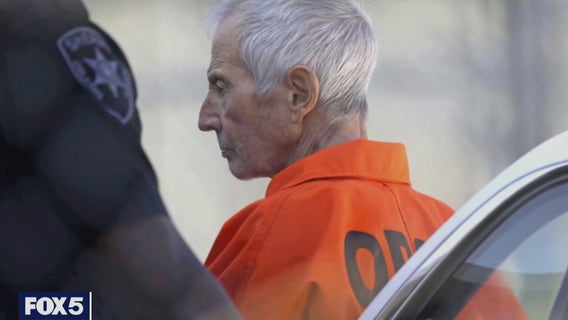 Murder trial of millionaire Robert Durst resumes