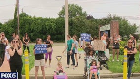 Long Island parents continue to protest school mask rule