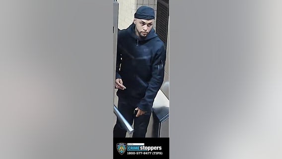 NYPD releases new photo of suspect wanted in shocking Bronx shooting