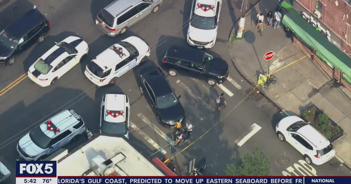 17-year-old fatally shot in Queens | FOX 5 New York