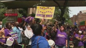 Hospital workers protest NY-Presbyterian's COVID vaccine mandate