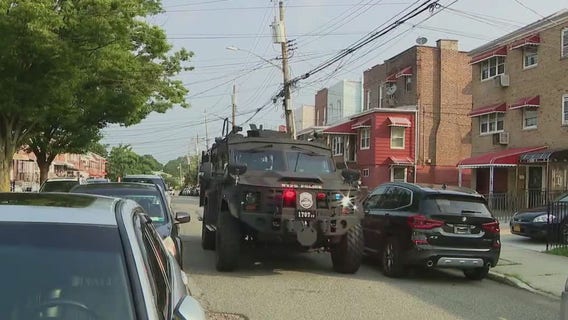 Man with beer and gun in Bronx standoff with police