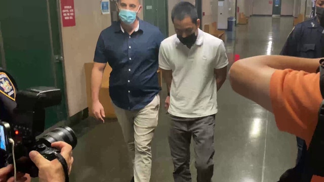 NYPD sergeant charged for allegedly punching 2 arrested suspects