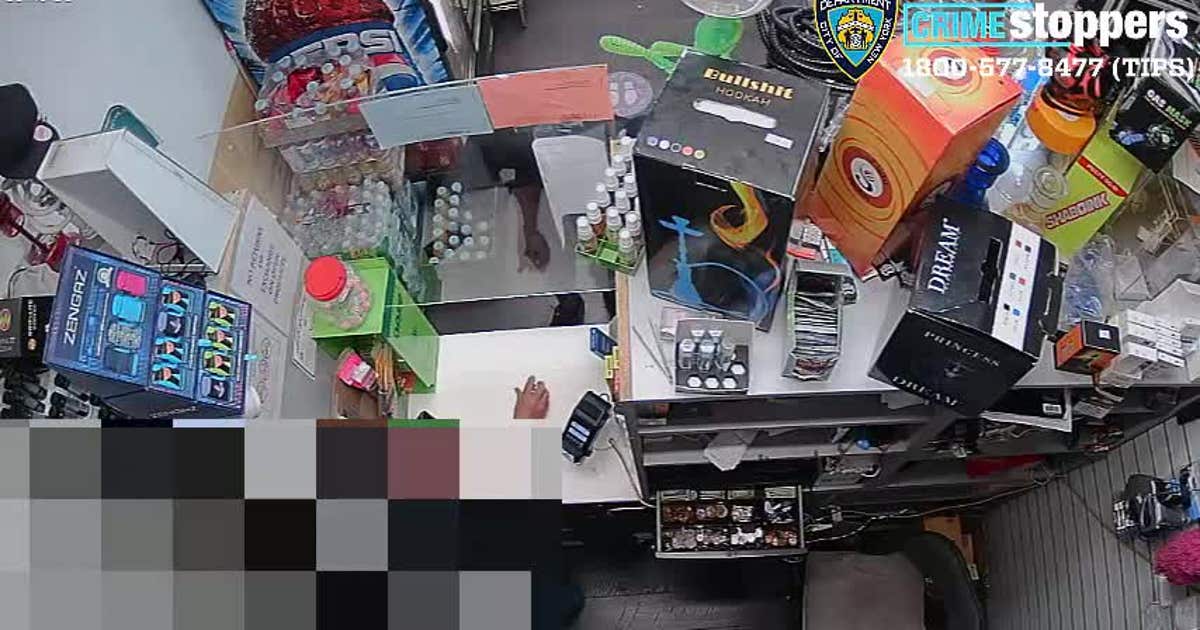 Queens smoke shop worker fends off armed gunman | FOX 5 New York
