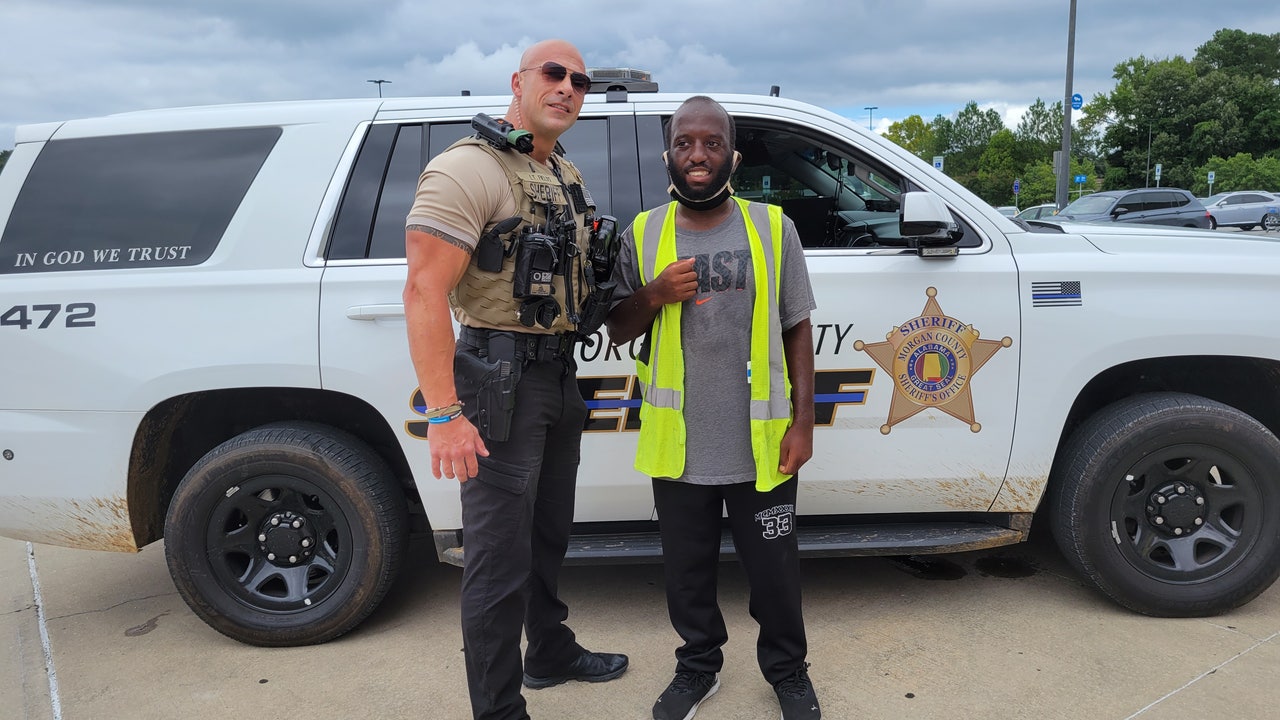 'It's very flattering': Alabama officer earns fame for striking resemblance to 'The Rock' - Vimarsana News