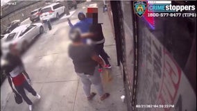 NYPD identify suspect in violent Brooklyn stabbing