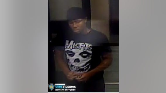 NYPD searching for man accused of shooting 15-year-old in Washington Heights