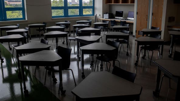 Teacher took off mask for read-aloud and infected half the class with COVID-19, CDC report says