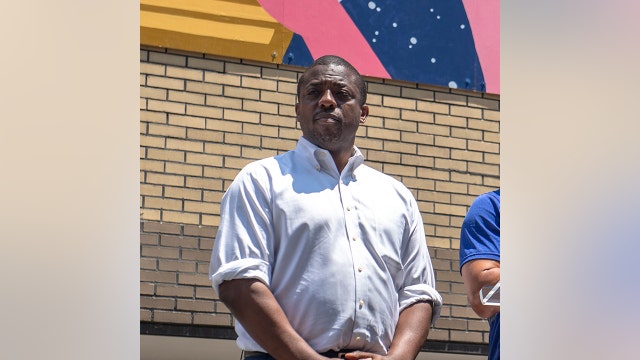 Gov. Hochul selects Sen. Brian Benjamin as lieutenant