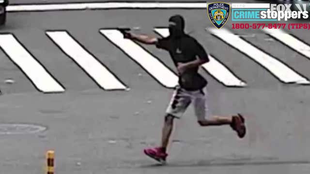 Man runs down Harlem street shooting gun