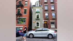 Boston's 'Skinny House' sells for a nice fat price