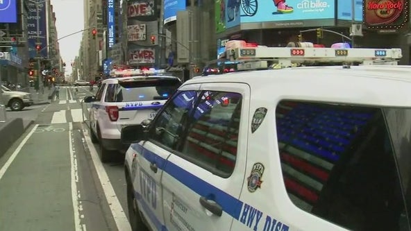 New pandemic rules for NYC restaurants, city workers, schools go into effect Monday