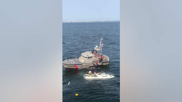 Three Rescued from sinking boat off New Jersey coast