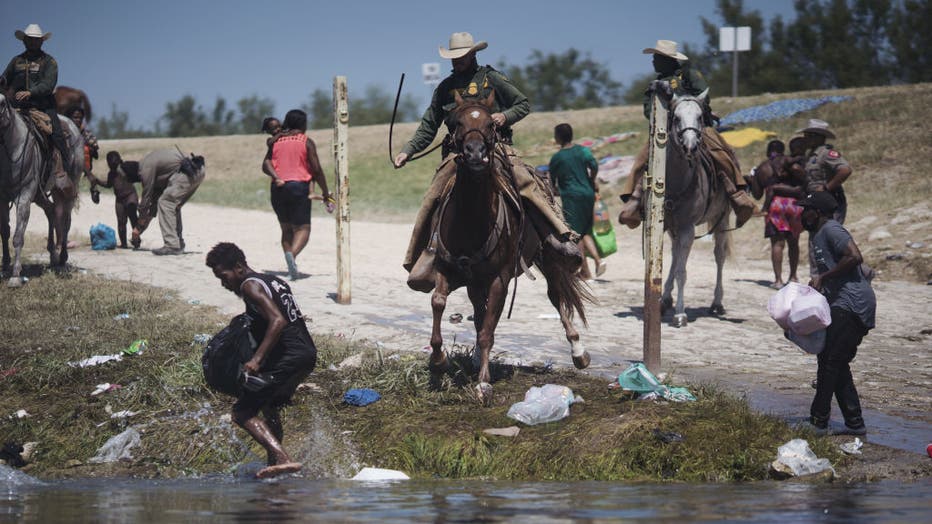 Thousands Of Migrants Gather In Del Rio As U.S. Closes Part Of Texas Border