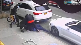 VIDEO: Trio beats, stab teen in Manhattan