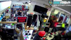 Barbershop robber snags $10,000 in the Bronx