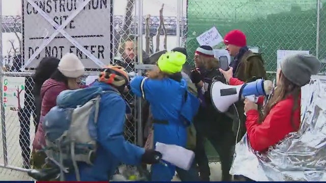 Protesters clash with police over Coastal Resiliency Project at East River Park