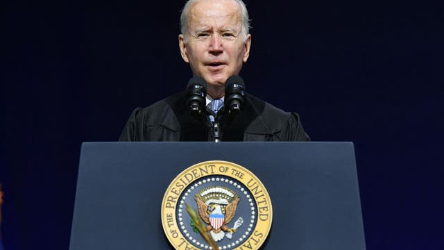 Biden tests negative for COVID-19 after close contact with infected staffer