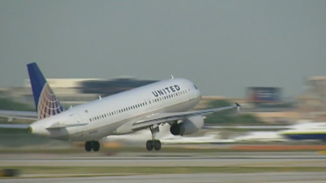 Travel nightmare before Christmas: Flight cancellations strand thousands of holiday travelers