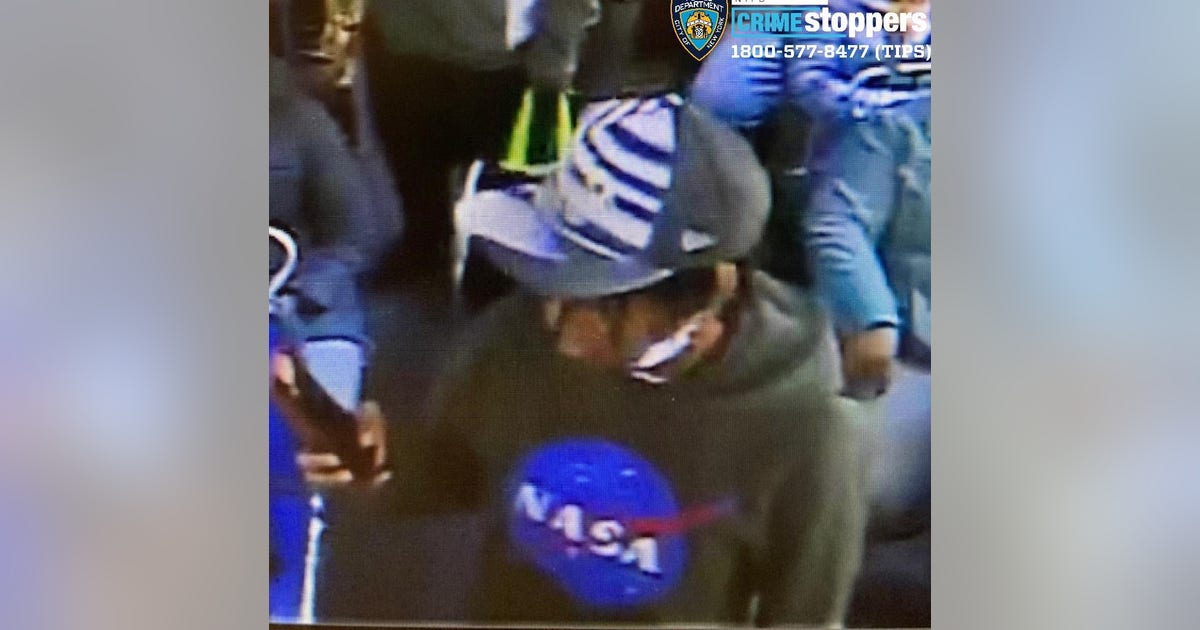 Man randomly punches 79-year-old woman in the face on Bronx bus | FOX 5 ...