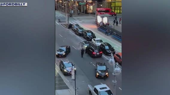 Wild Manhattan carjacking in broad daylight caught on camera