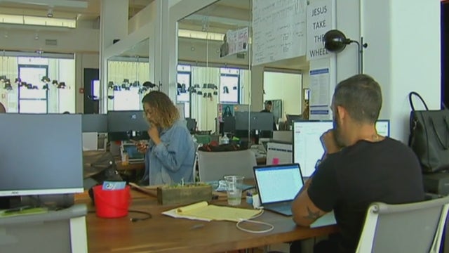 Mayor Eric Adams proposes NYC office workers return 3 days a week