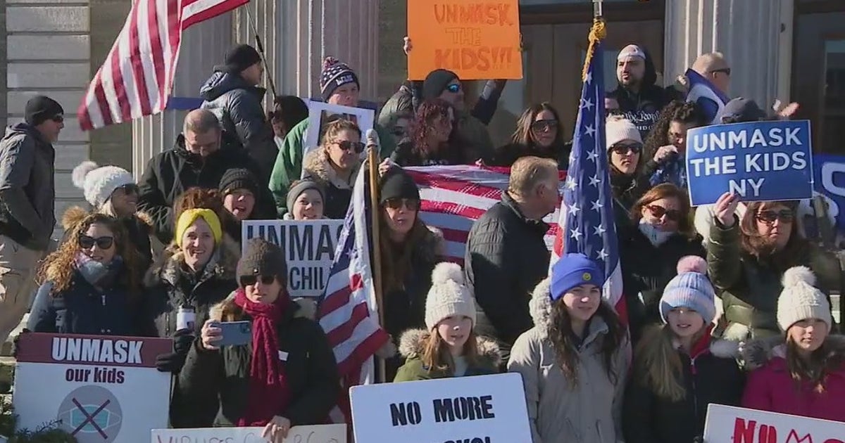 NY mask mandate remains in place for now, judges say | FOX 5 New York
