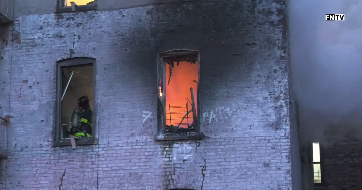 Bronx apartment fire injures 10 | FOX 5 New York