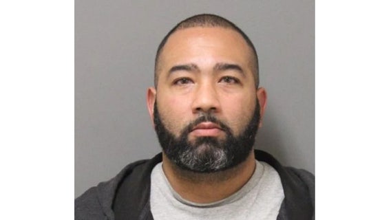 CT prison guard accused of selling phone, drugs to inmates