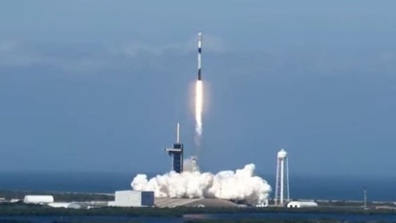 Liftoff! SpaceX successfully launches latest Starlink mission