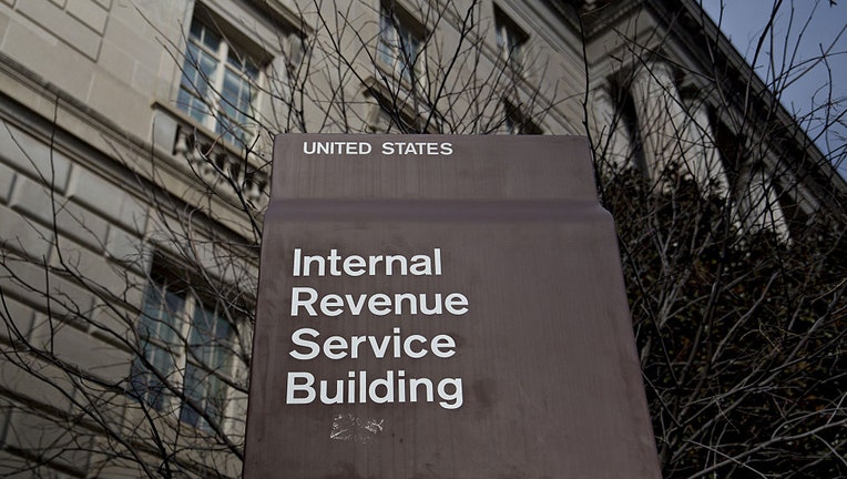 62594178-IRS building