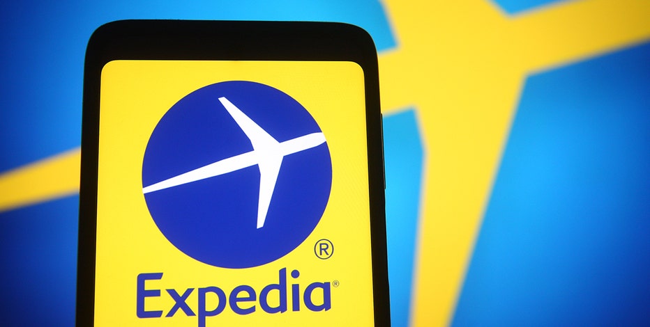 In Game Day Ad, Expedia and Ewan McGregor Promote Experiences Over Stuff –  Expedia Newsrooms