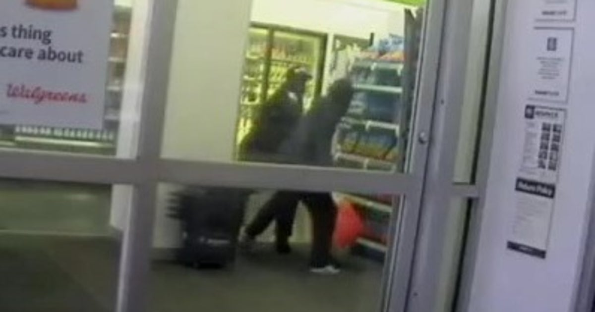 Man tried to stab Manhattan Duane Reade security guard with hypodermic ...