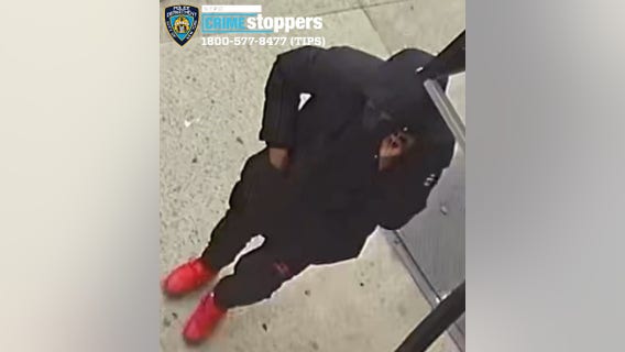 Man shot in hip in Queens