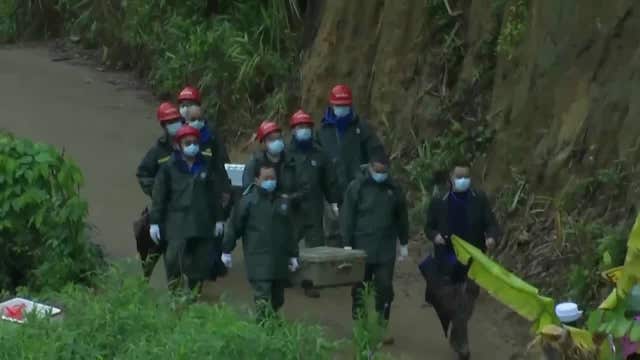 China Eastern plane crash: Searchers find wing, engine parts