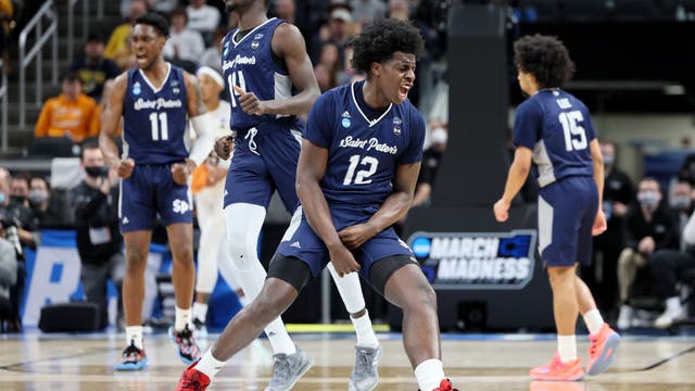 Saint Peter's is 3rd 15 seed in Sweet 16, beats Murray State