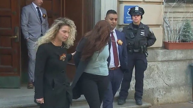 Woman charged in death of vocal coach released from jail