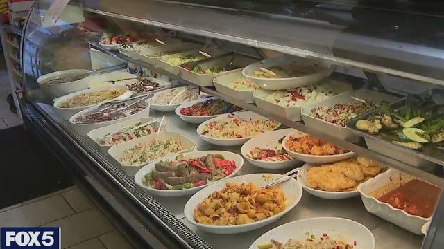 Inflation hits New York lunches, too