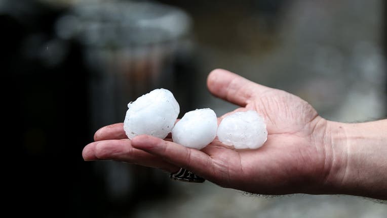 Heavy rain hits in Istanbul