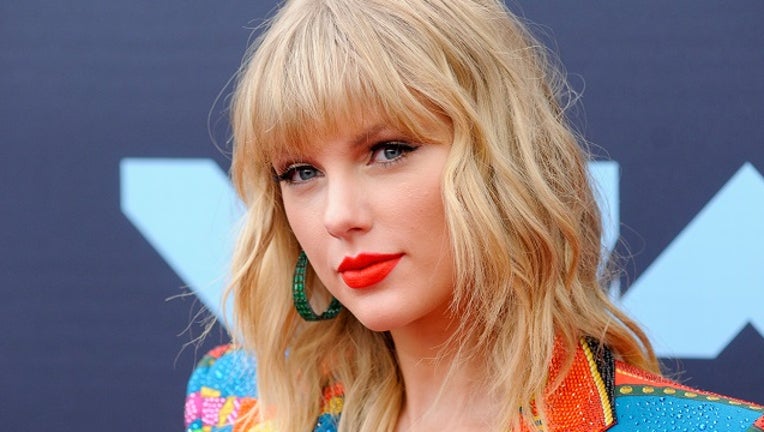 PRUDENTIAL CENTER, NEWARK, NEW JERSEY, UNITED STATES - 2019/08/26: Taylor Swift attends the 2019 MTV Video Music Video Awards held at the Prudential Center in Newark, NJ.
