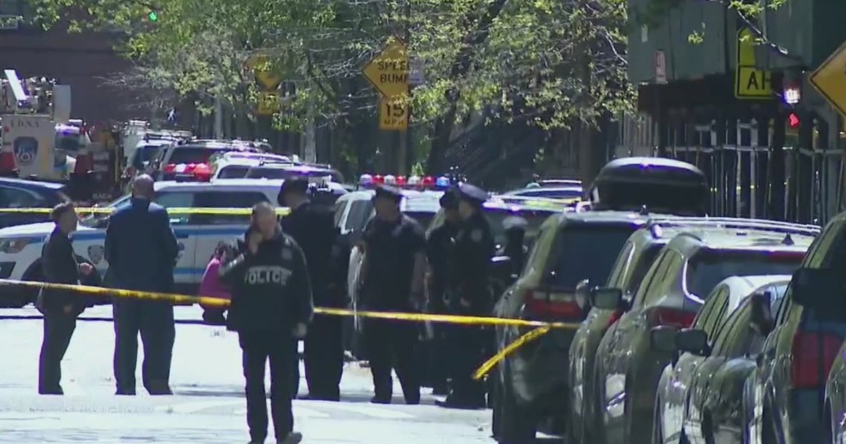 Man fatally shot in East Village; Adams to meet with NYPD on crime ...