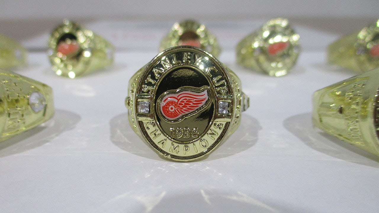 Molson NHL Stanley Cup Ring Toronto Maple Leafs | eBay