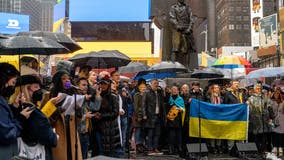 Broadway performers hold Ukraine vigil in Times Square