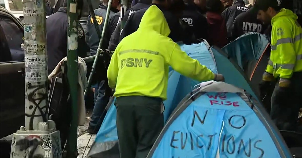 Another NYC homeless encampment cleared out | FOX 5 New York