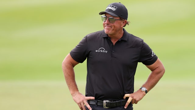 Defending champion Phil Mickelson withdraws from PGA Championship