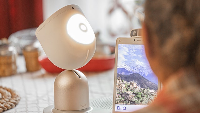 How robots help older New Yorkers fight social isolation