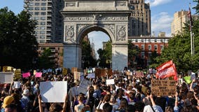 Massive NYC protests after Supreme Court overturns Roe v. Wade