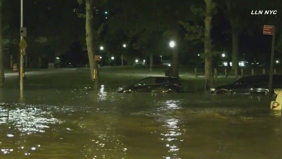 Queens flooding:  Large water main break outside Queensbridge Houses