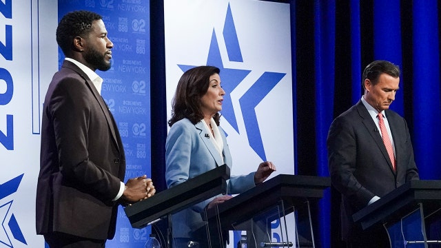 Election 2022: Hochul defends record in debate with Suozzi, Williams