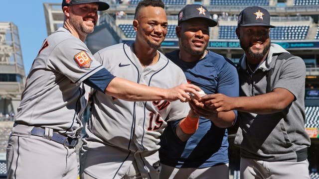 Astros pitchers combine to no-hit Yanks in 3-0 win